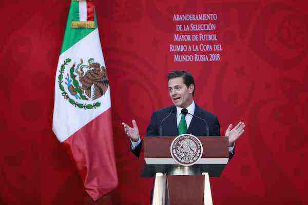 Peña Nieto celebra Mundial 2026 en México, EE.UU. y Canadá.
