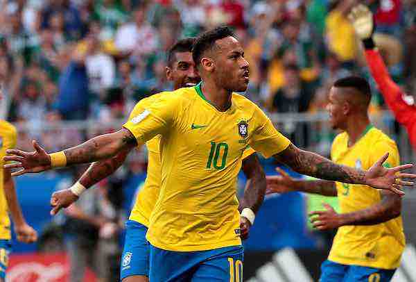 Neymar y Brasil despidieron a México de Rusia